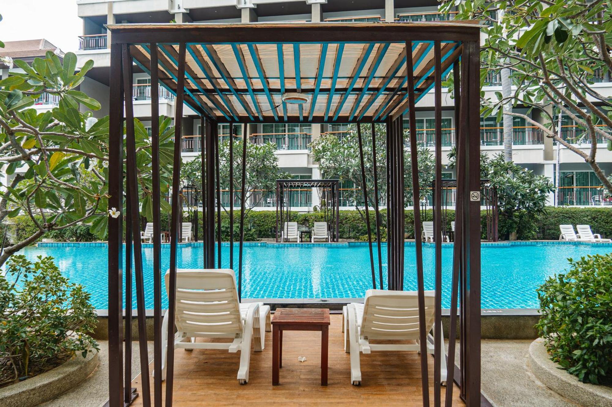 Welcome World Beachfront Hotel Pattaya